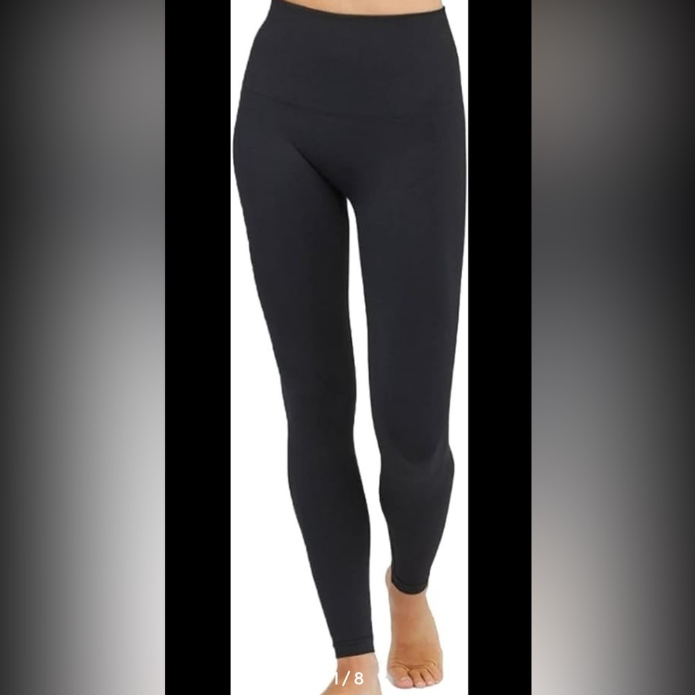 Assets by SPANX Large‎ Black Seamless Leggings